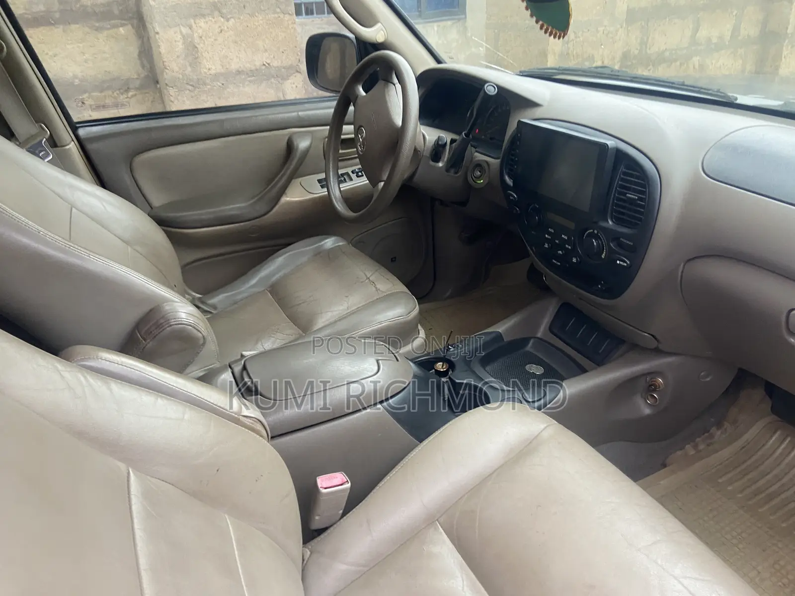 Toyota Sequoia 2005 Silver