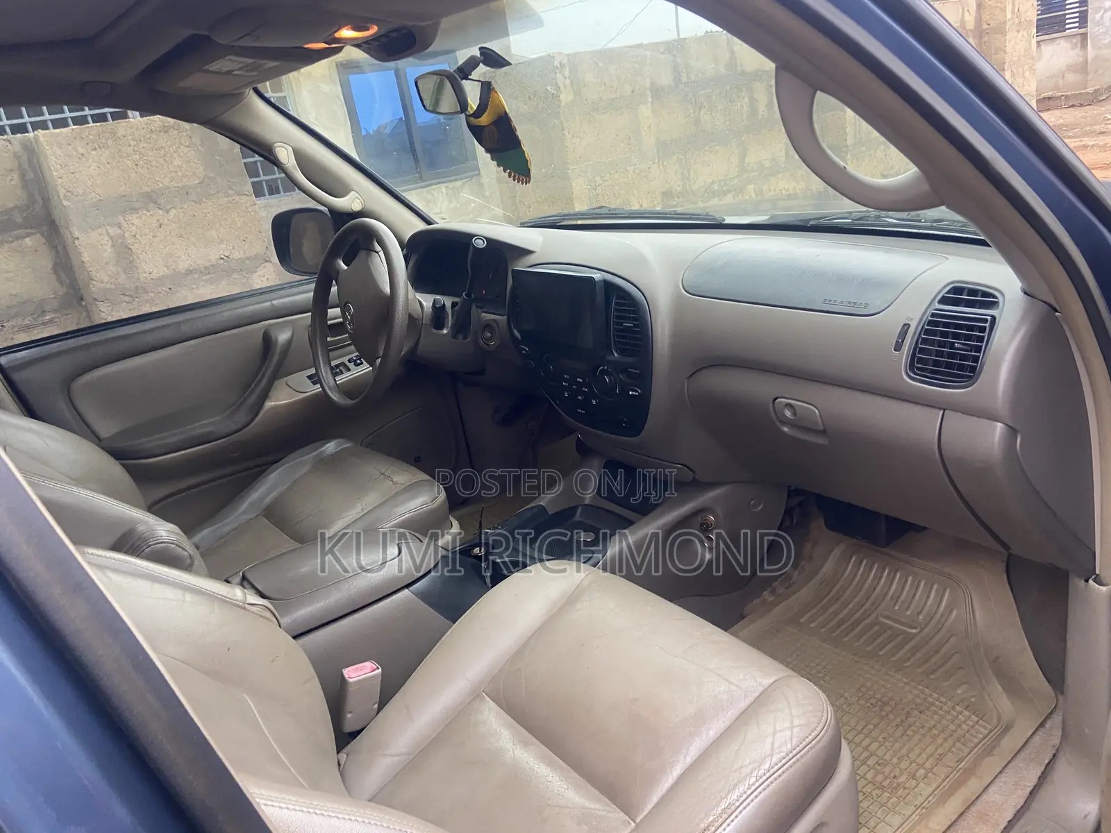 Toyota Sequoia 2005 Silver