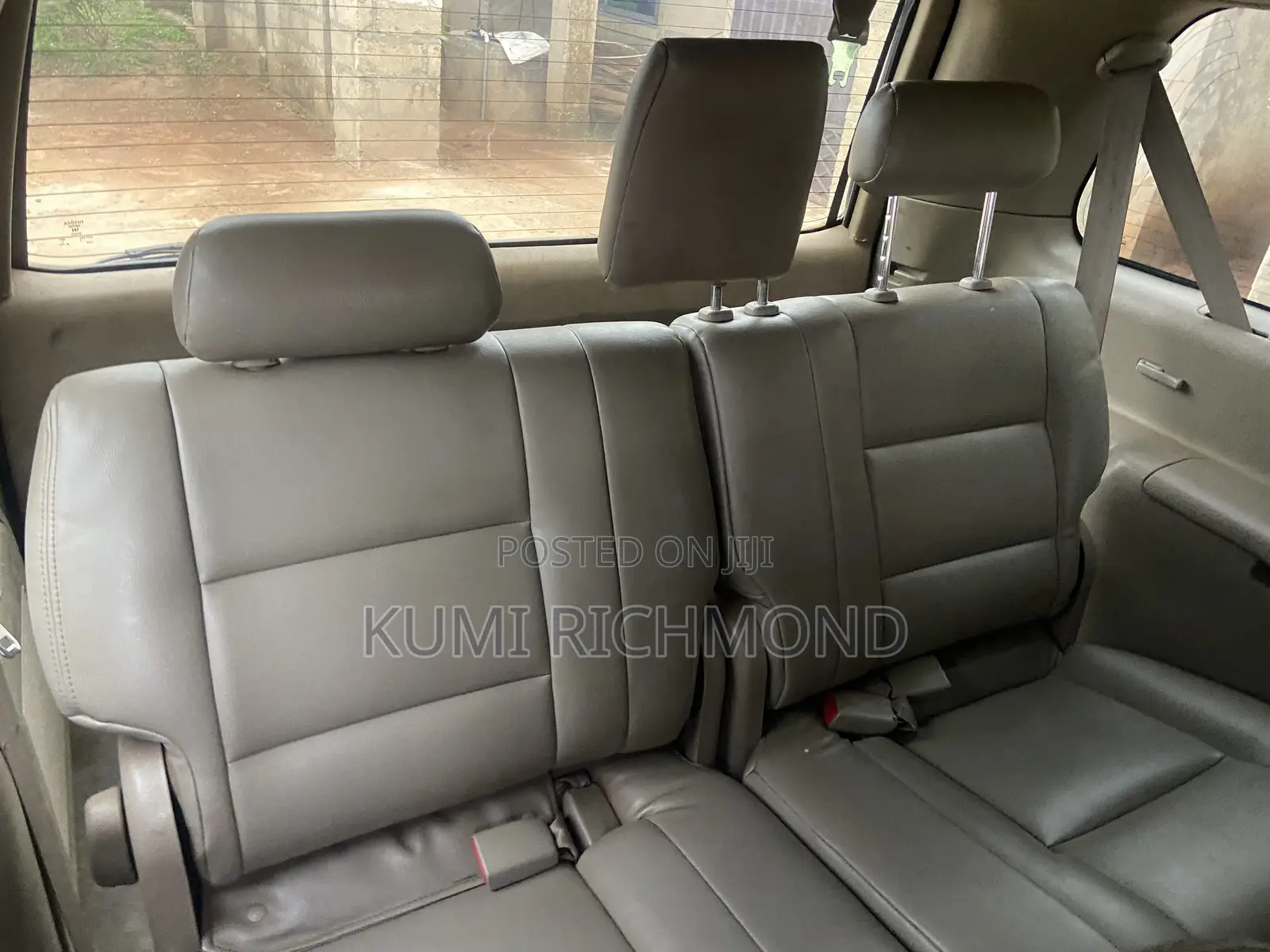 Toyota Sequoia 2005 Silver