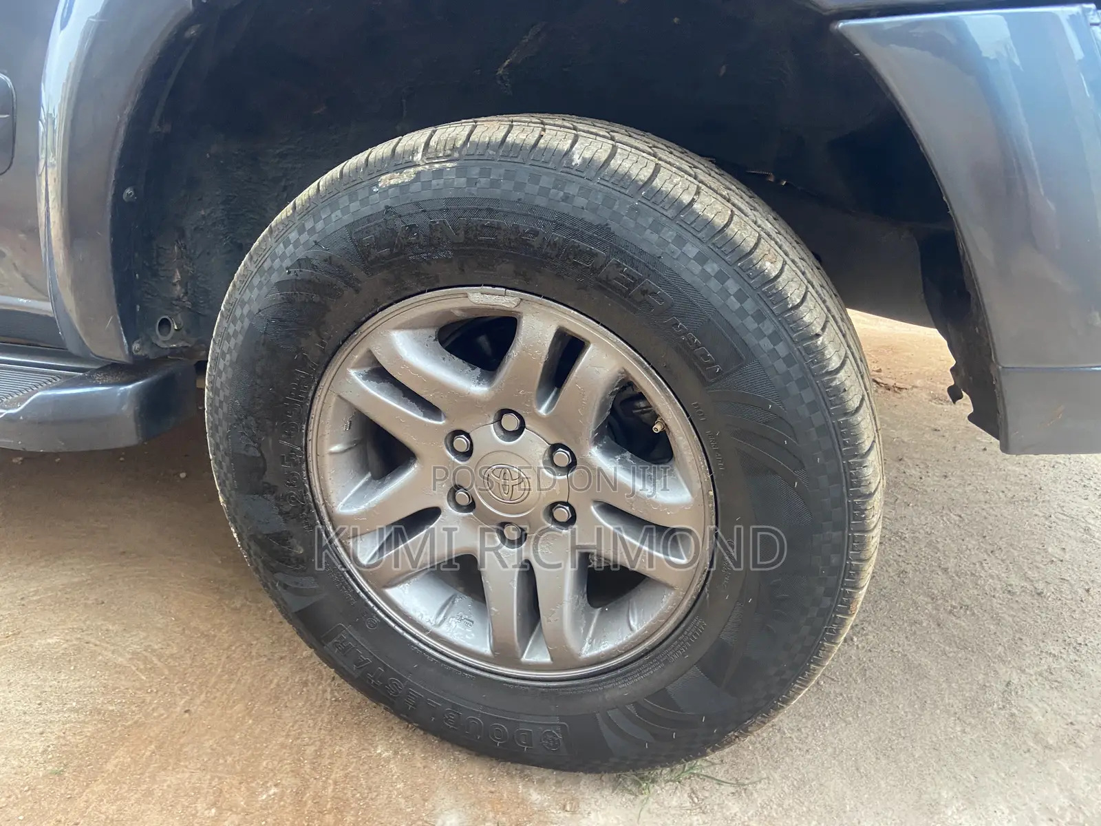 Toyota Sequoia 2005 Silver