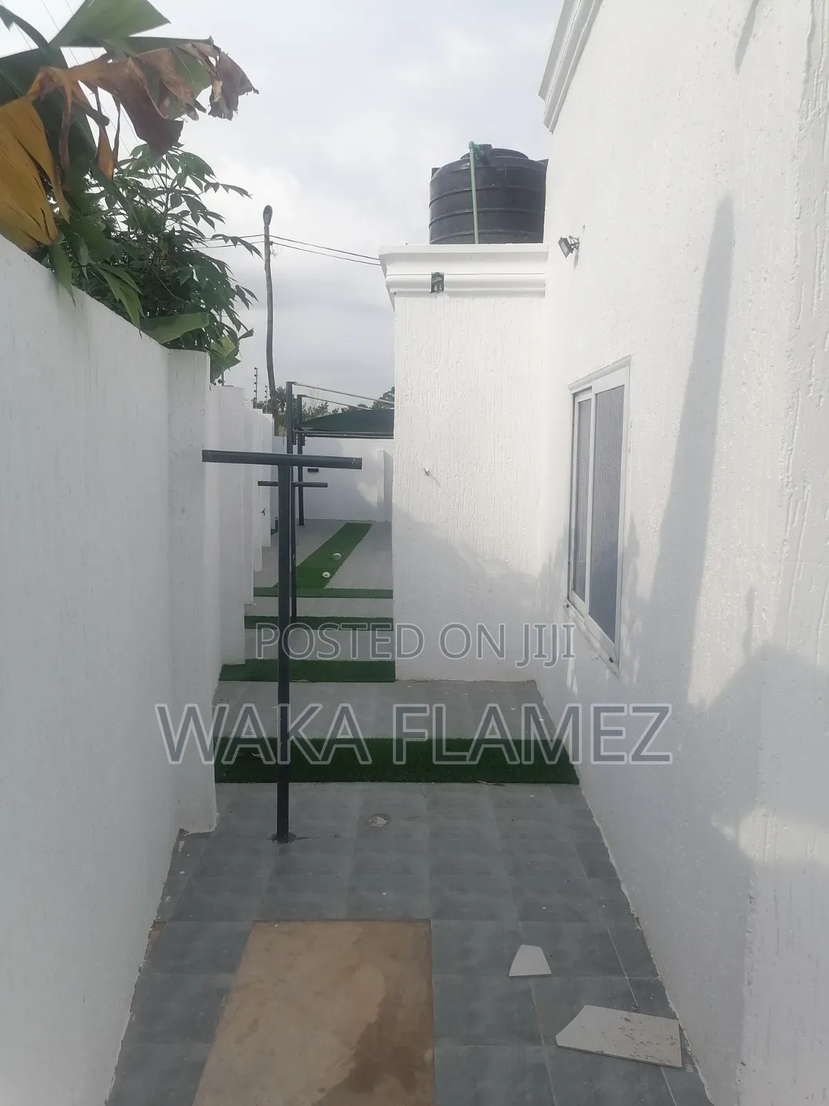4bdrm Duplex in Waka Properties, Amasaman for sale