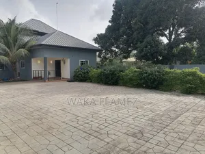 3bdrm House in Waka Properties, Amasaman for sale