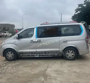 Hyundai Starex 2015 Silver