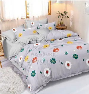 King Size Bedsheet With 4 Pillow Cases