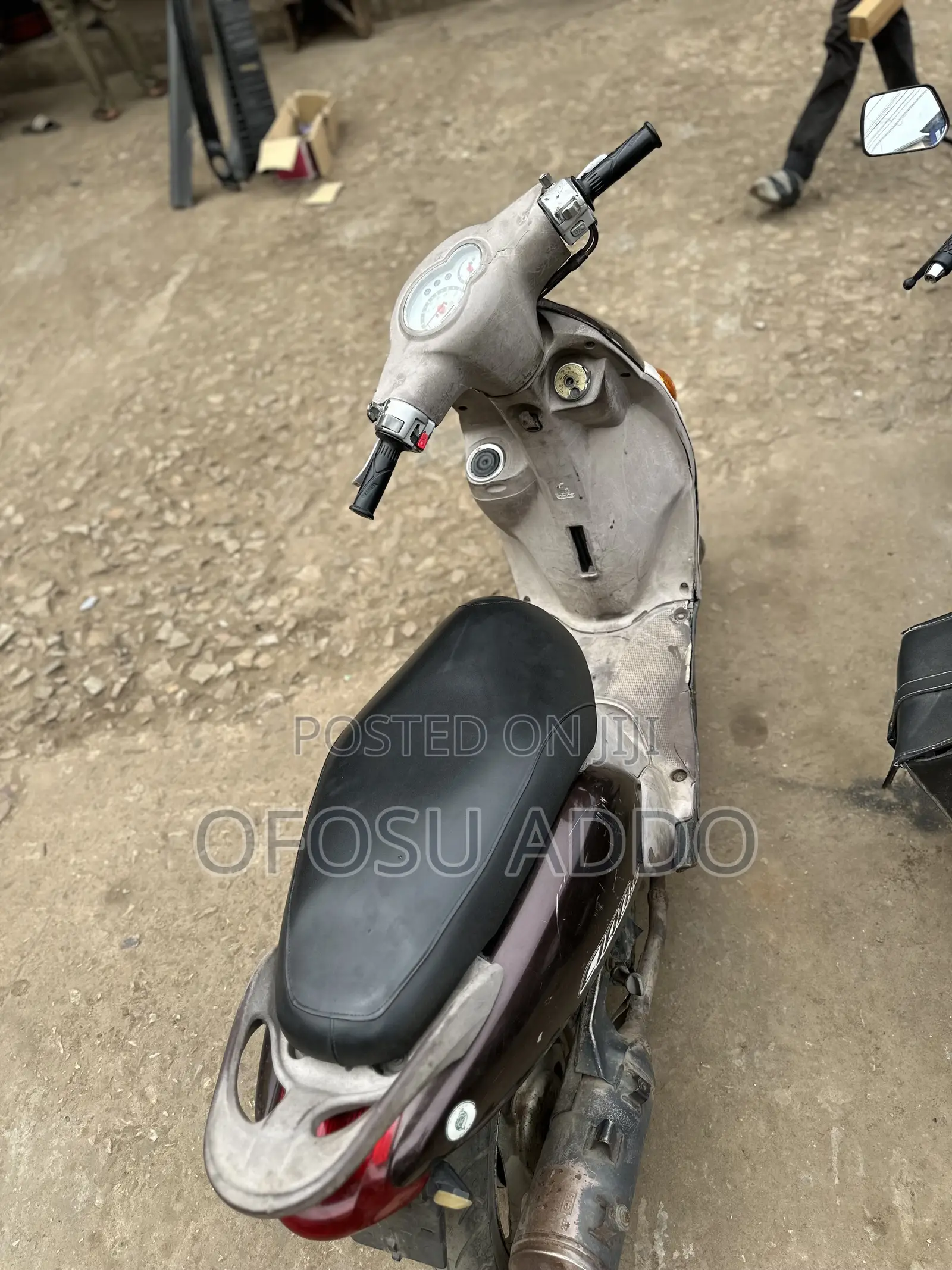 Yamaha 2024 Brown