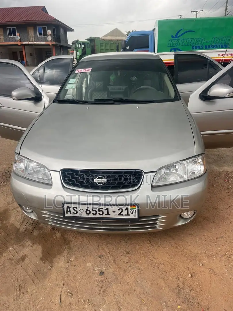 Nissan Sentra 2003 Silver