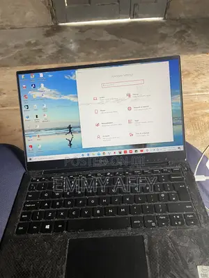 Laptop Dell XPS 13 7390 8GB Intel Core i5 HDD 256GB