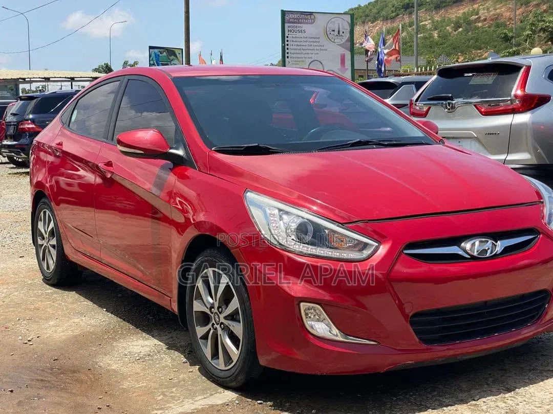 Hyundai Accent 2015 Red