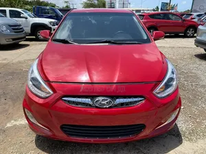 Hyundai Accent 2015 Red