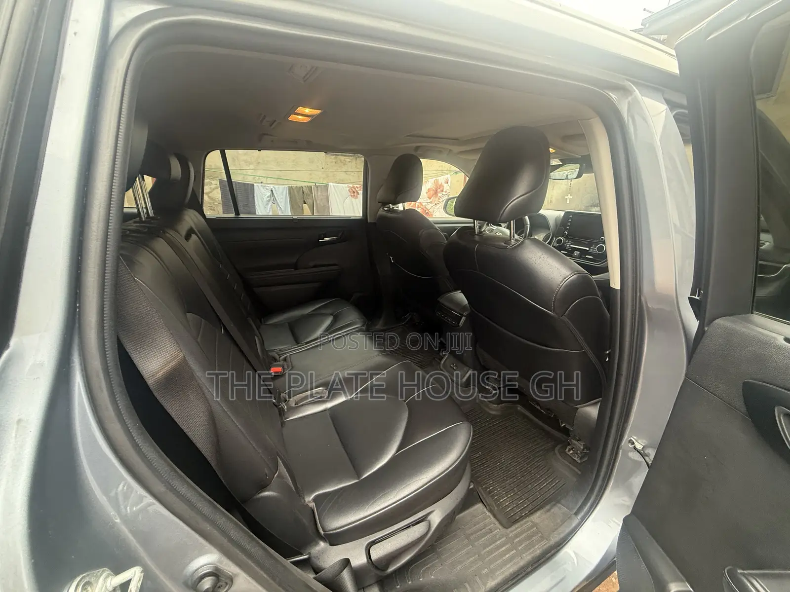 Toyota Highlander XLE 2022 Gray