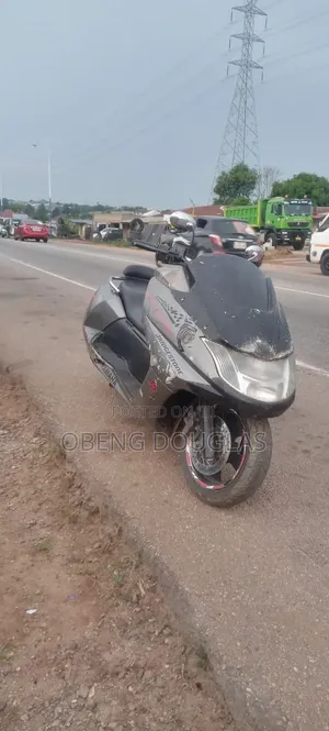 Yamaha Majesty 2023 Silver