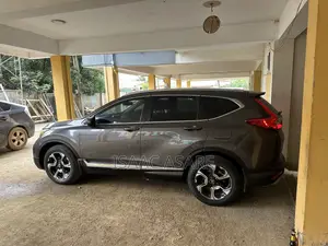 Honda CR-V Touring AWD 2018 Gray