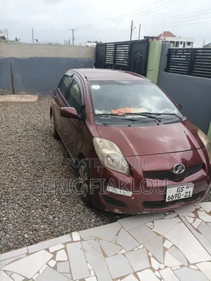 Toyota Vitz 2010