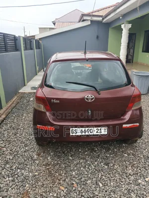 Toyota Vitz 2010