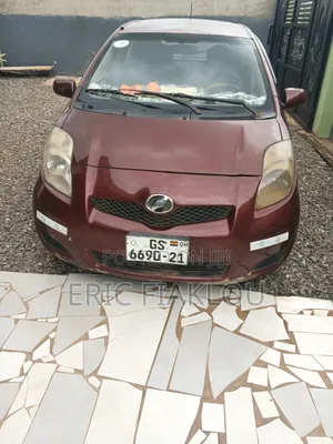 Toyota Vitz 2010