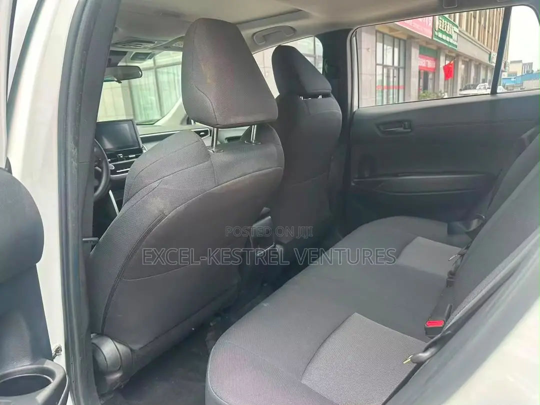Toyota Frontlander 2.0 Petrol FWD 2022 White