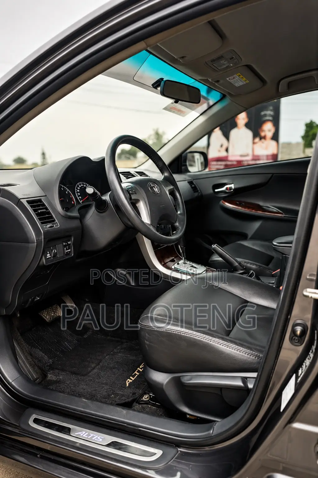 Toyota Corolla LE Special Edition 4dr Sedan (1.8L 4cyl 4A) 2013 Gray