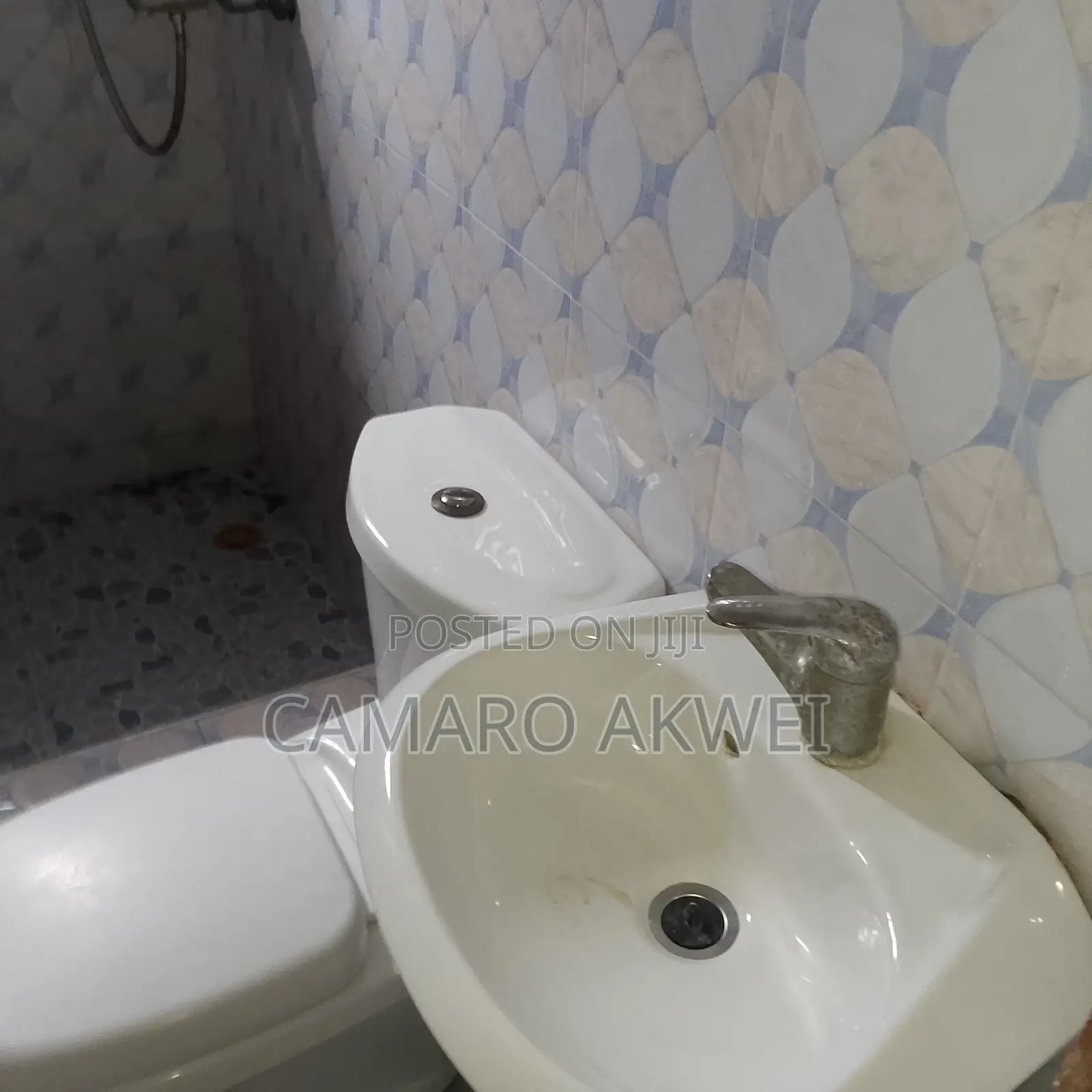 1bdrm Room & Parlour in Haven House, Amasaman for rent
