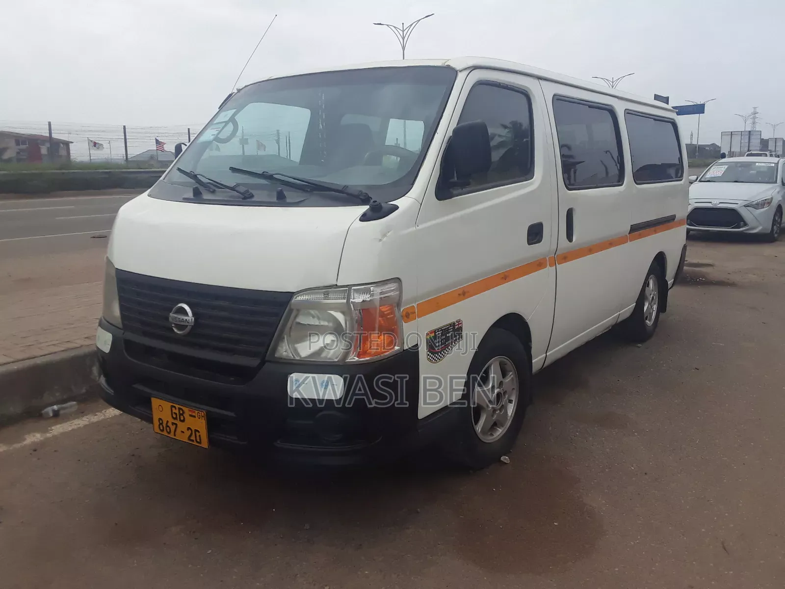 Nissan Caravan (Urvan) 2004 White