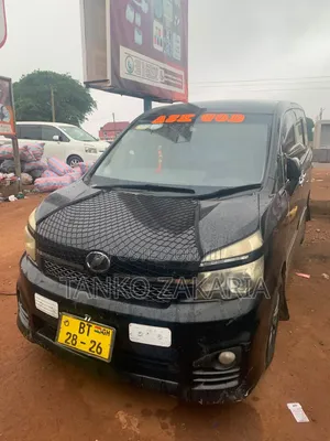 Toyota Voxy 2012 Black