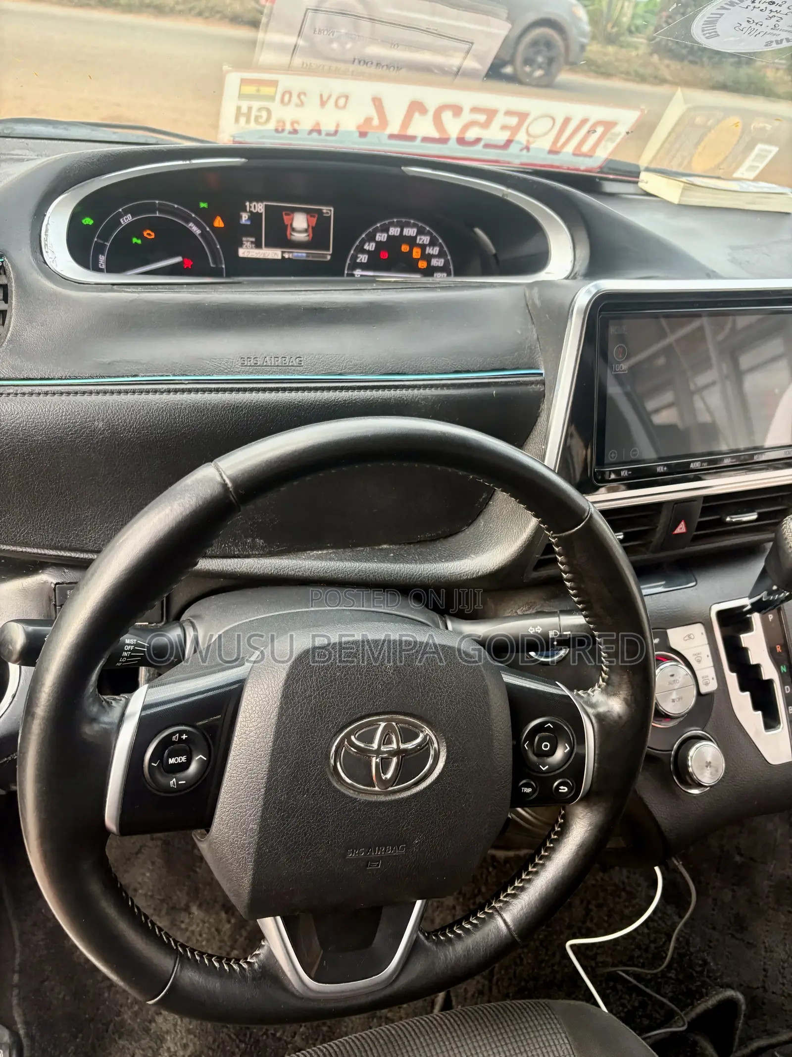 Toyota Sienta 1.5 Hybrid FWD 2020 White