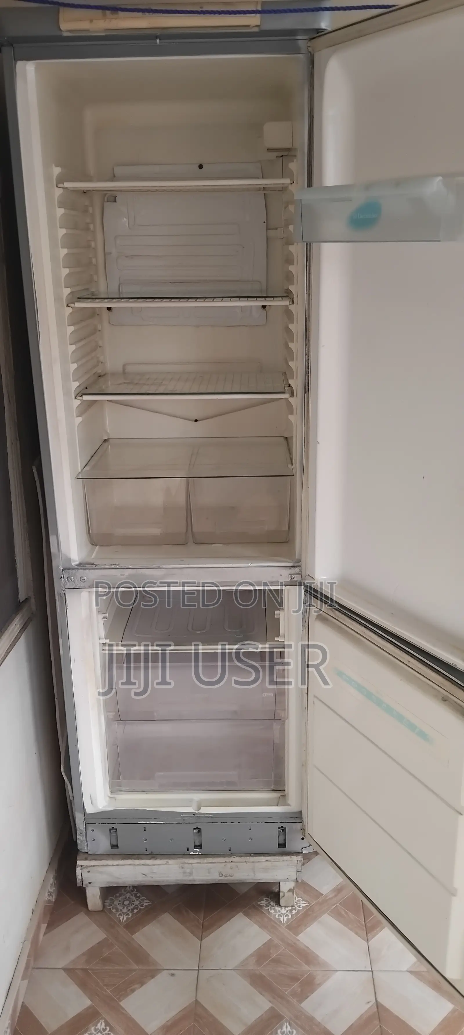 Refrigerator