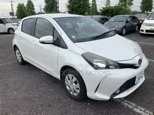 Toyota Vitz 2015 White