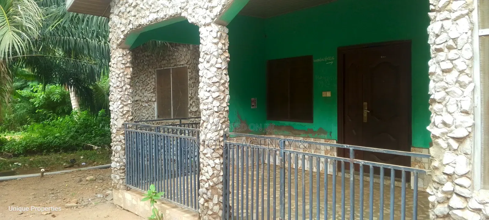 1bdrm Apartment in Main Station for rent