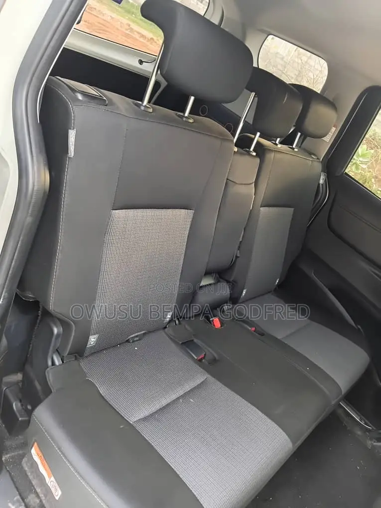 Toyota Sienta 1.5 Hybrid FWD 2020 White
