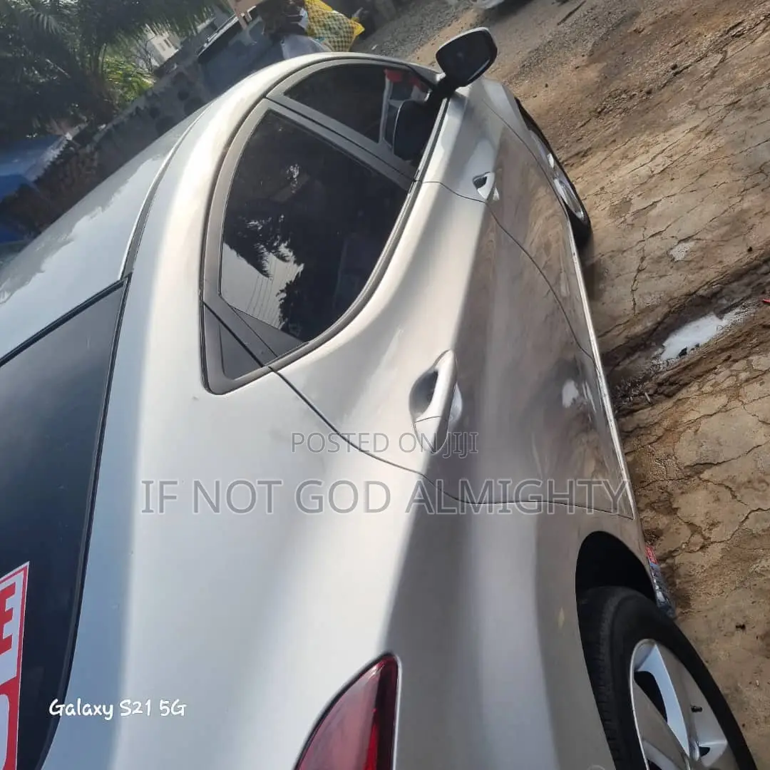 Hyundai Elantra 2014 Silver