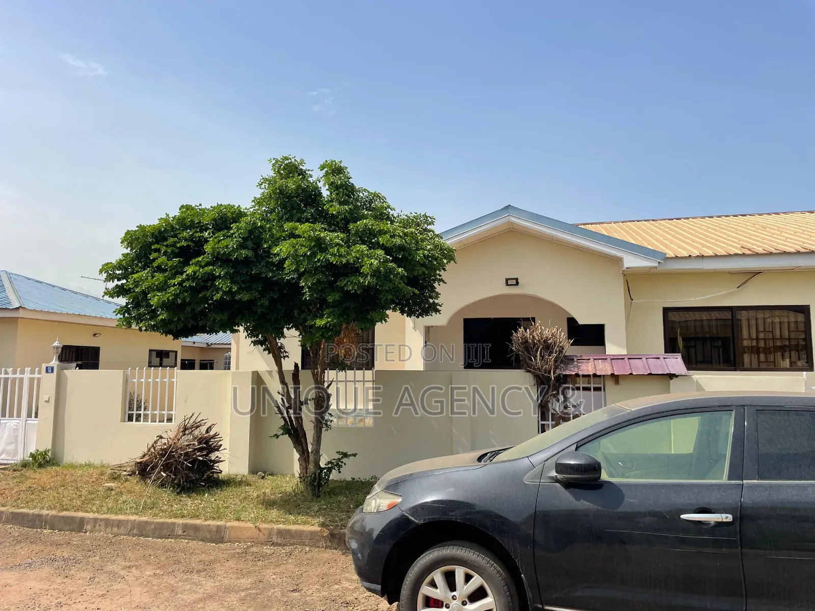 Furnished 3bdrm Bungalow in Community 25 for rent