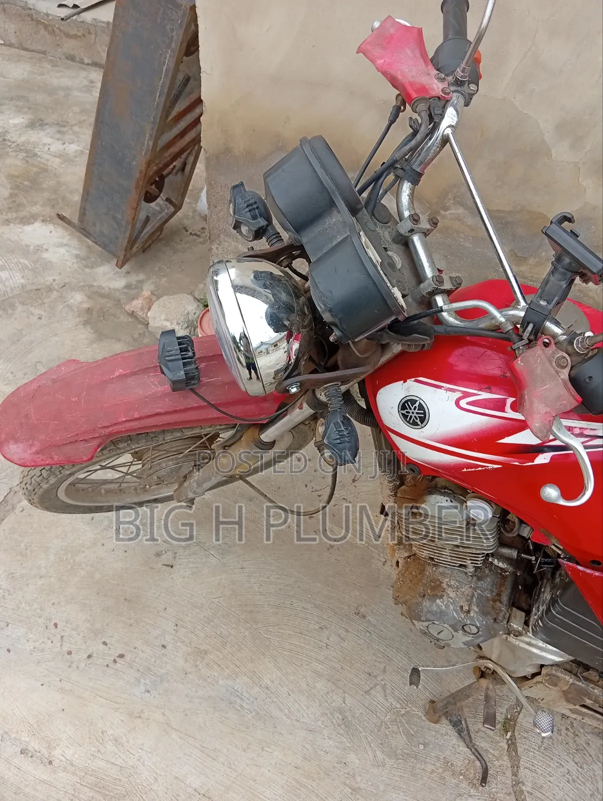 Yamaha YBR125 2010 Red