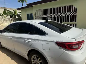 Hyundai Sonata Base Sedan FWD (2.4L 4cyl 6A) 2016 White