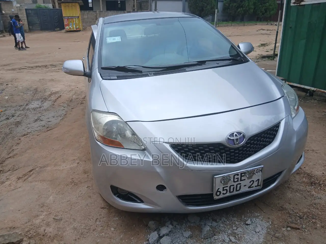 Toyota Belta 2010 Silver