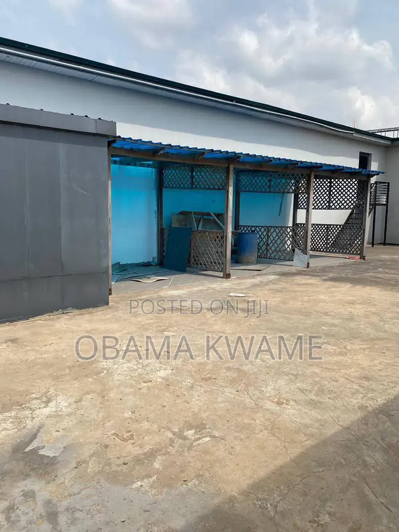 Prime Warehouse Office Complex for Sale Fiesta Royal Lapaz Main Rd