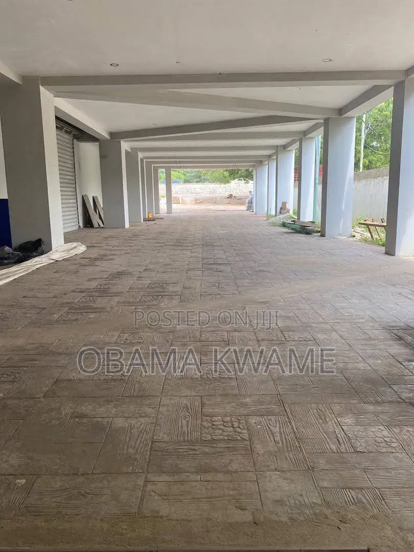 Prime Warehouse Office Complex for Sale Fiesta Royal Lapaz Main Rd