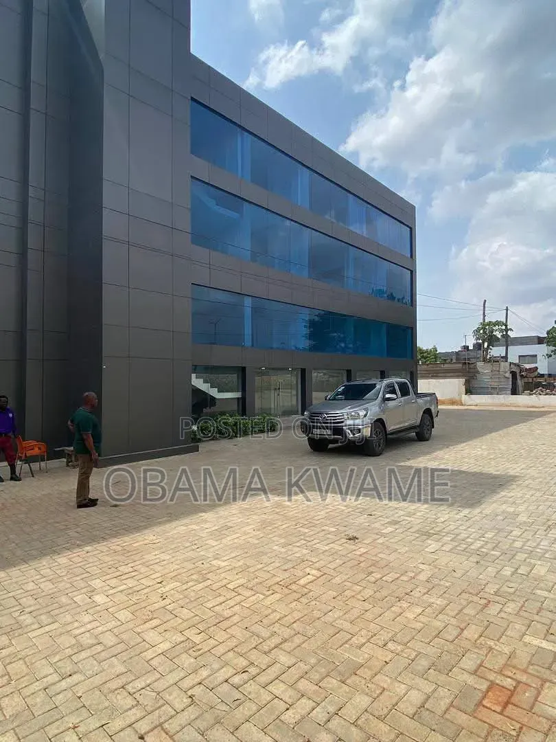 Prime Warehouse Office Complex for Sale Fiesta Royal Lapaz Main Rd