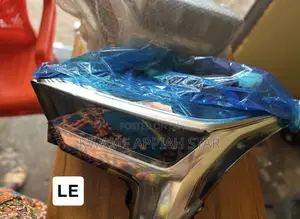 Toyota Tundra “2022,2023,2024,2025” LE Headlight Pair