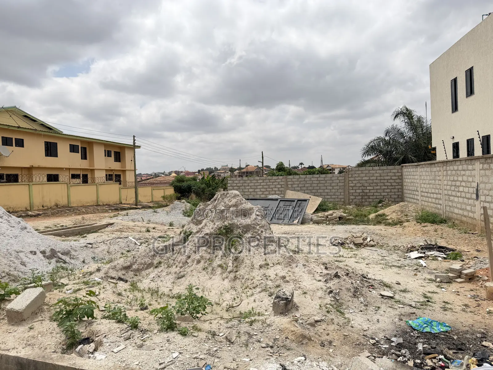 Half Plot for Sale at Santasi,Atasemanso.