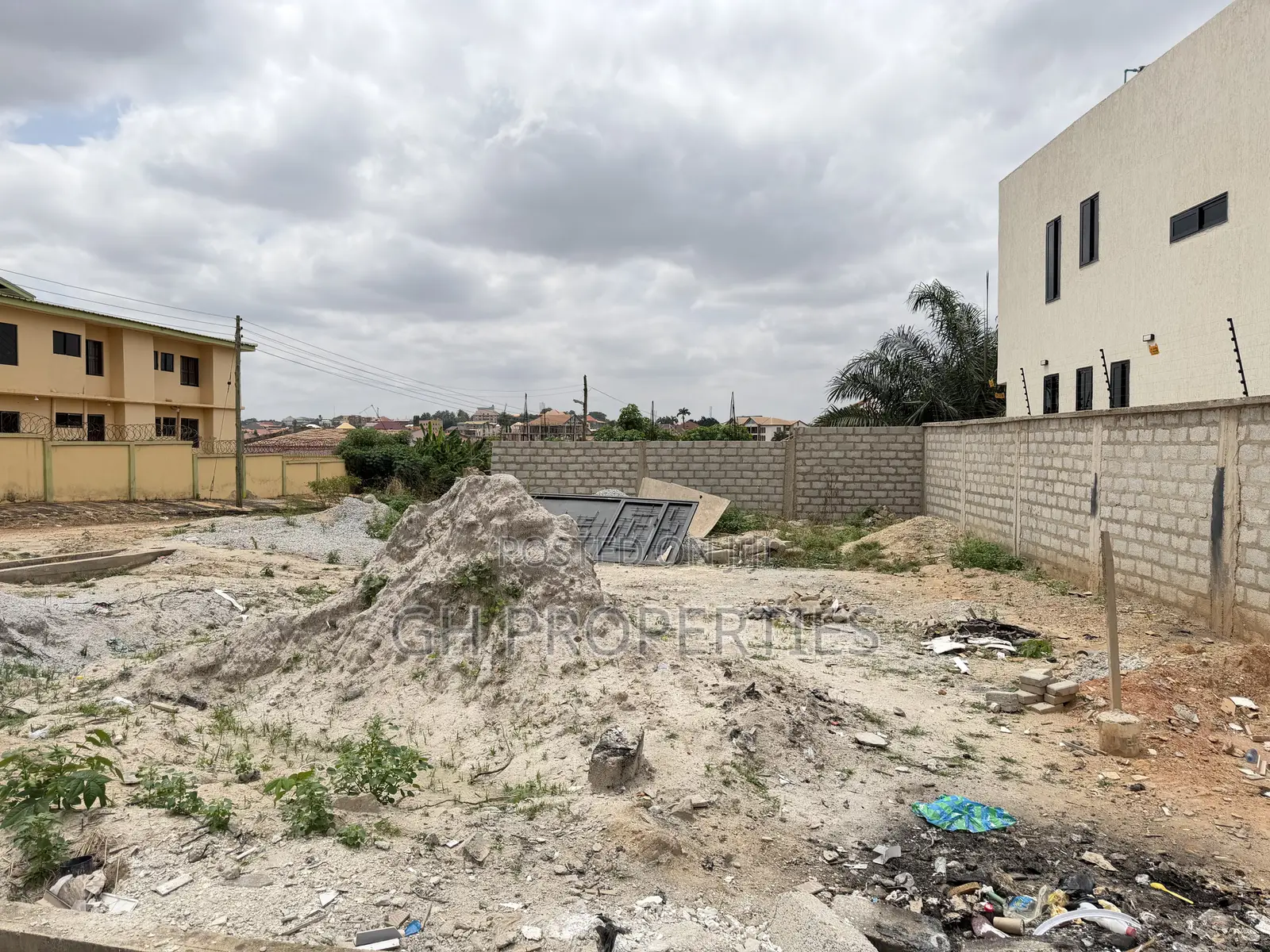 Half Plot for Sale at Santasi,Atasemanso.