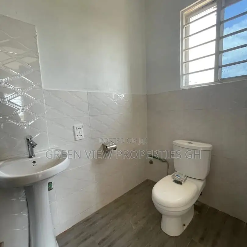 2bdrm Apartment in East Legon for rent