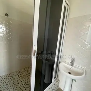2bdrm Apartment in East Legon for rent