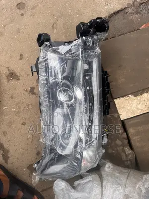 Landcruiser 200 2013, 2014, 2015, 2016, 2017, 2018., 2020 Headlight