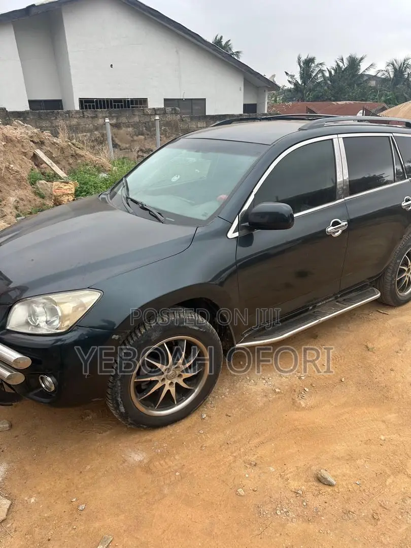 Toyota RAV4 LE AWD (2.5L 4cyl 6A) 2013 Green
