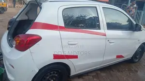 Mitsubishi Spacestar 2016 White