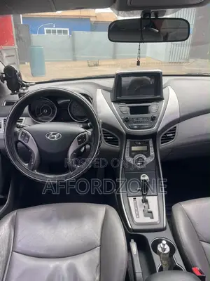 Hyundai Avante 2014 White