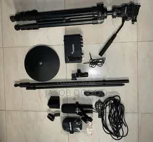 CompleteStudioSetup–ShureMicrophone + MaonoPS22AudioInterface+Tripod