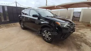 Toyota RAV4 LE 4dr SUV AWD (2.5L 4cyl 6A) 2018 Black