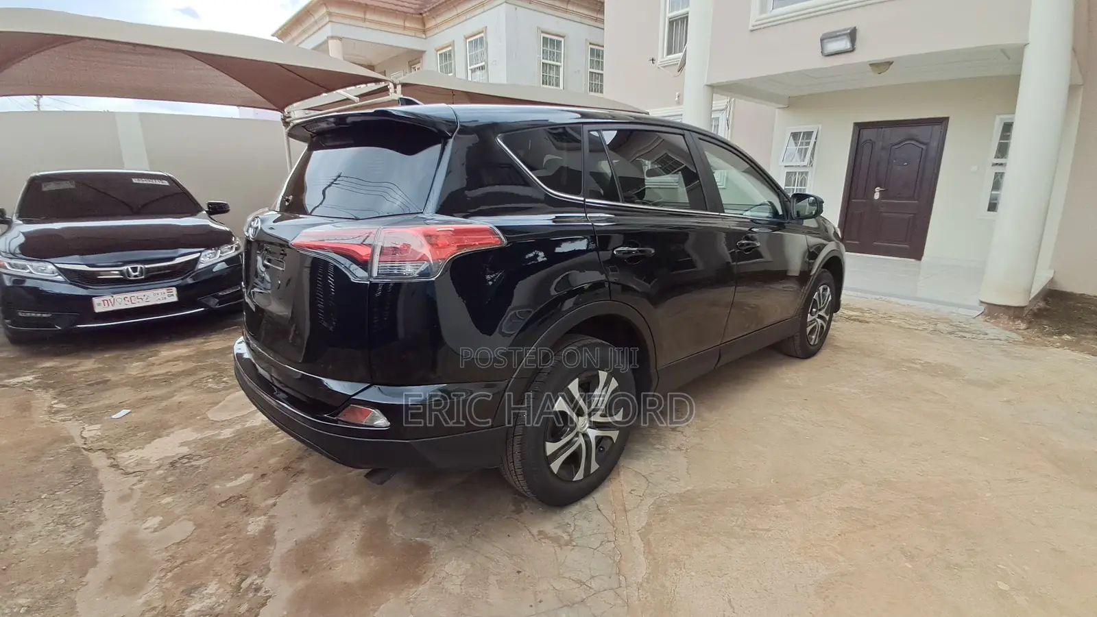 Toyota RAV4 LE 4dr SUV AWD (2.5L 4cyl 6A) 2018 Black