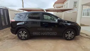 Toyota RAV4 LE 4dr SUV AWD (2.5L 4cyl 6A) 2018 Black